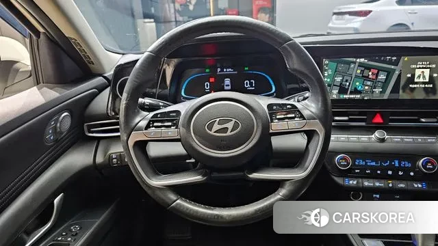 Hyundai The New Avante (CN7) 2023 Белый из Кореи, фото 4