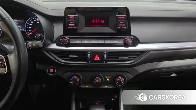 Kia The New K3 2nd generation 2022 Белый из Кореи, фото 4