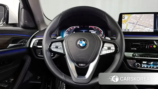 BMW 5 Series (G30) 2023 Белый из Кореи, фото 4