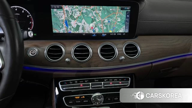 Mercedes-Benz E-Class W213 2020 Белый из Кореи, фото 4