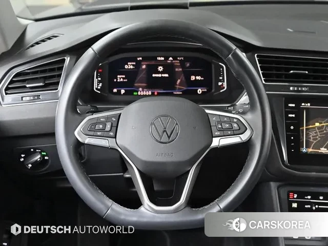 Volkswagen Tiguan Allspace 2023 Серый из Кореи, фото 4