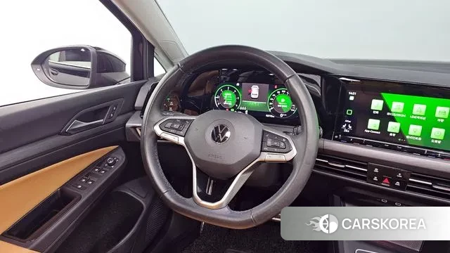 Volkswagen Golf 8th Generation 2022 Черный из Кореи, фото 4