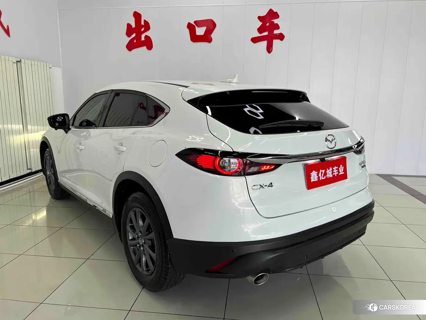 Mazda CX-4 2023 Белый из Китая, фото 4