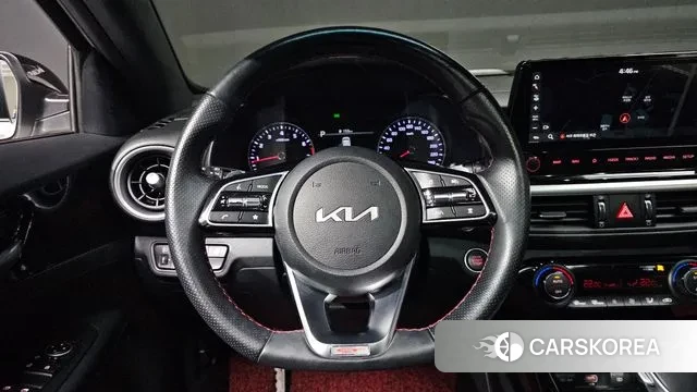 Kia The New K3 2nd generation 2021 Белый из Кореи, фото 4