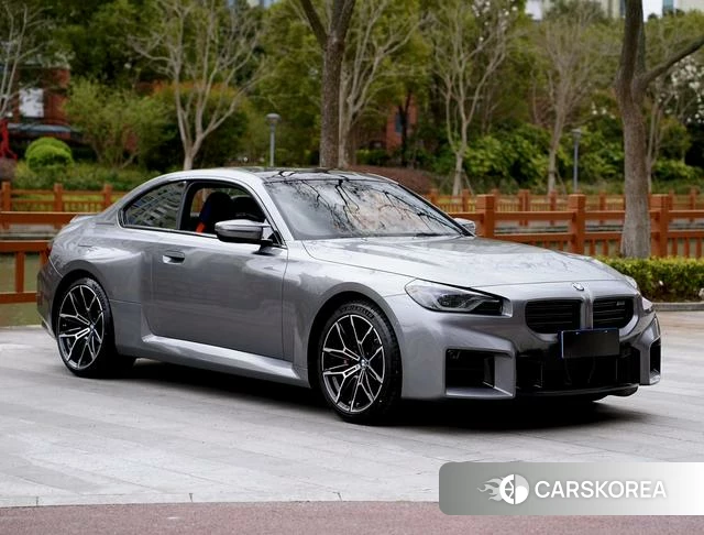 BMW M2 2026 Серебристо-серый из Китая, фото 4