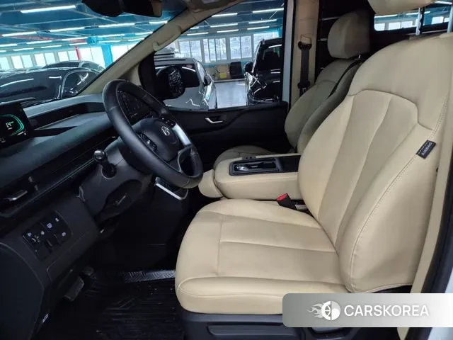 Hyundai Staria 2025 Белый из Кореи, фото 4