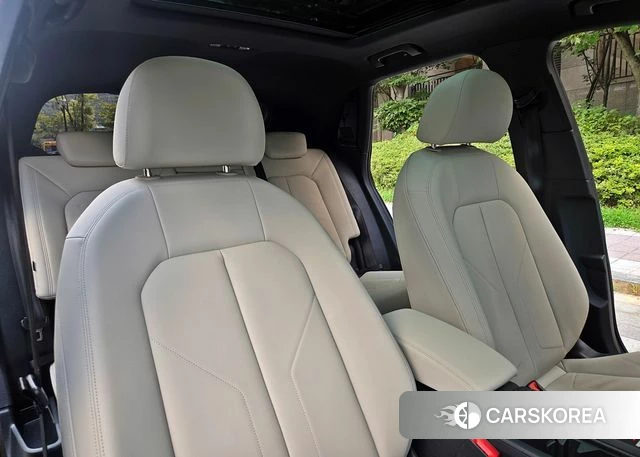 Audi Q3 (F3) 2022 Черный из Кореи, фото 4