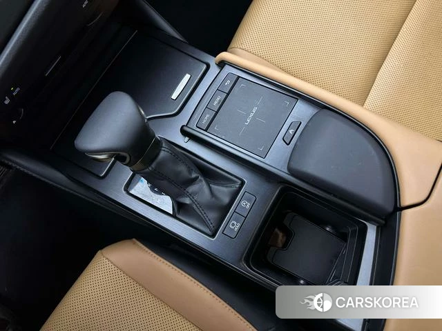Lexus ES 2022 Шампань из Китая, фото 4