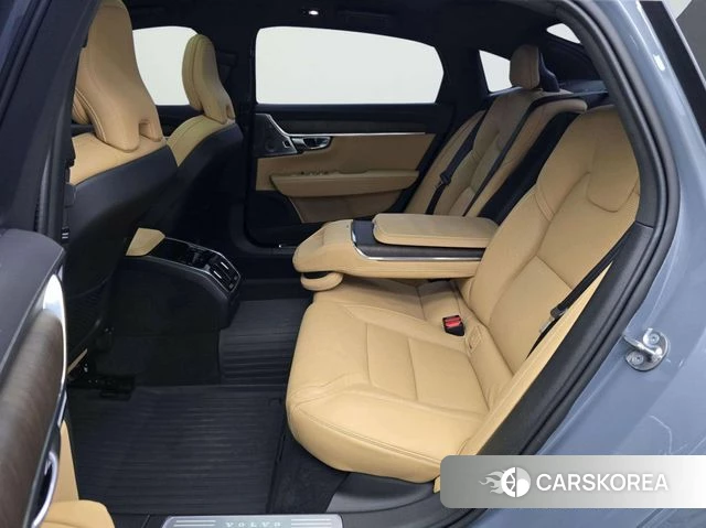 Volvo S90 2023 Серый из Кореи, фото 4