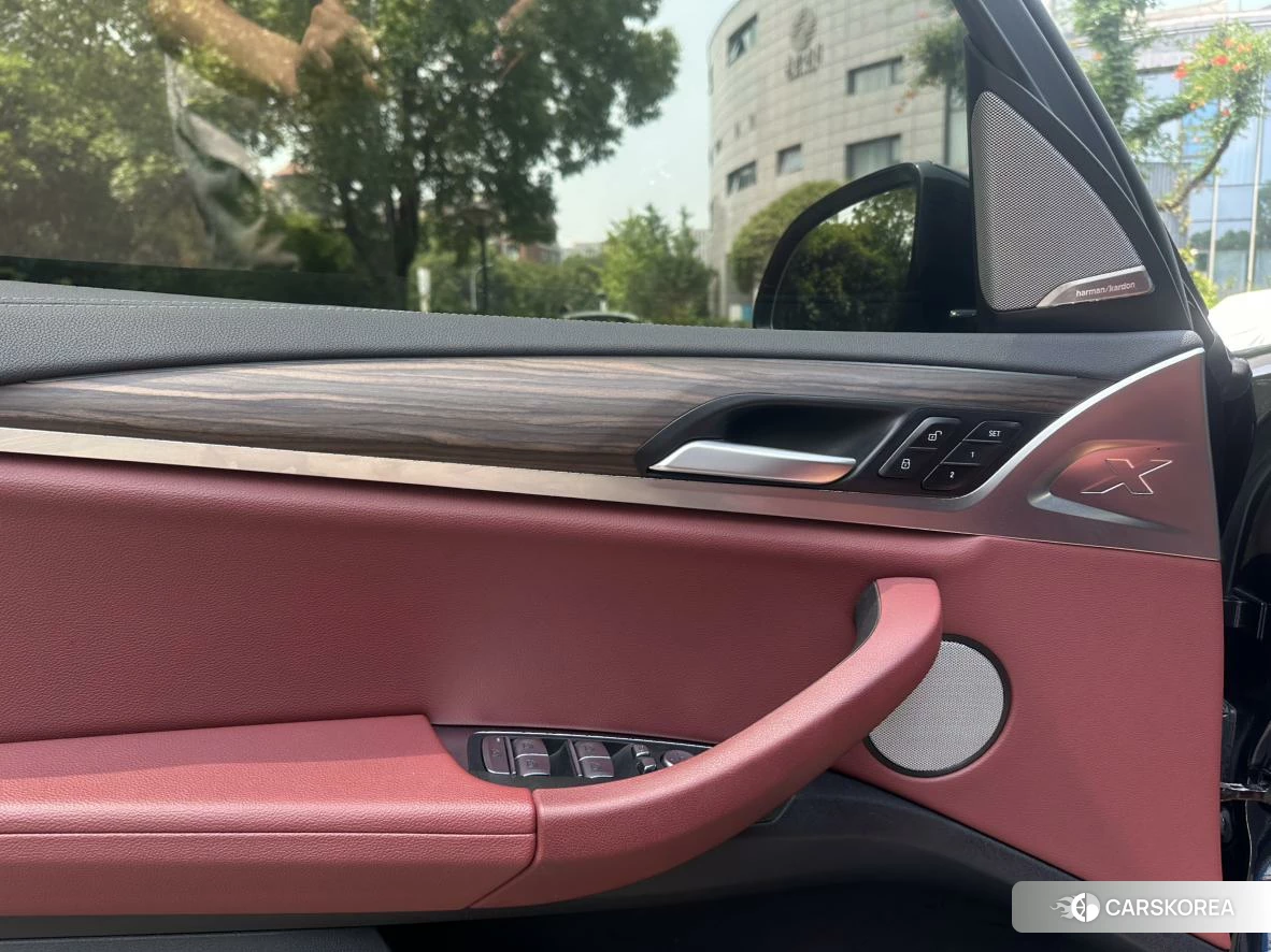 BMW X3 2022 Черный из Китая, фото 4