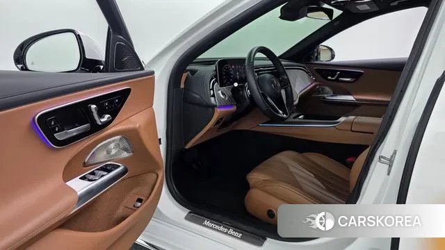 Mercedes-Benz E-Class W214 2024 Белый из Кореи, фото 4