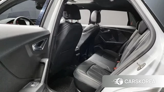 Audi Q2 2023 Белый из Кореи, фото 4