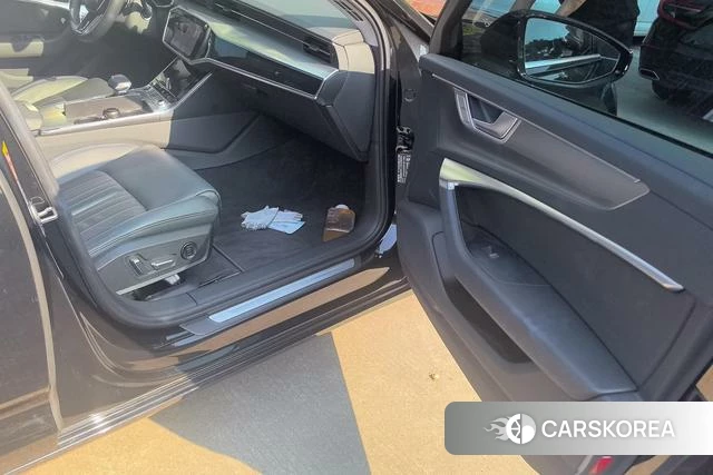 Audi A6L 2023 Черный из Китая, фото 4