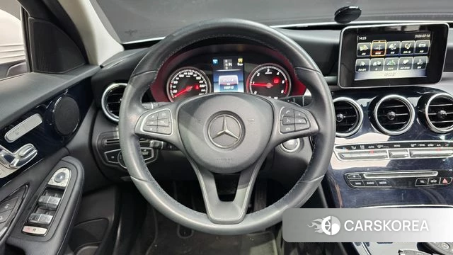 Mercedes-Benz C-Class W205 2018 Белый из Кореи, фото 4