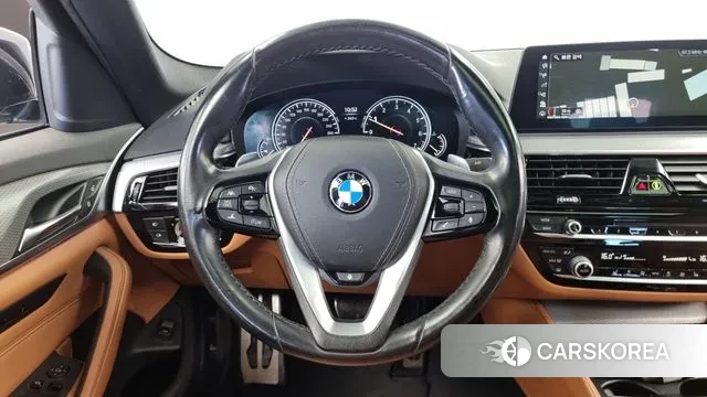 BMW 5 Series (G30) 2018 Черный из Кореи, фото 4