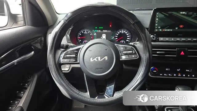 Kia Seltos 2022 Белый из Кореи, фото 4