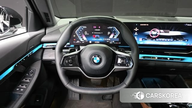 BMW 5 Series (G60) 2023 Черный из Кореи, фото 4