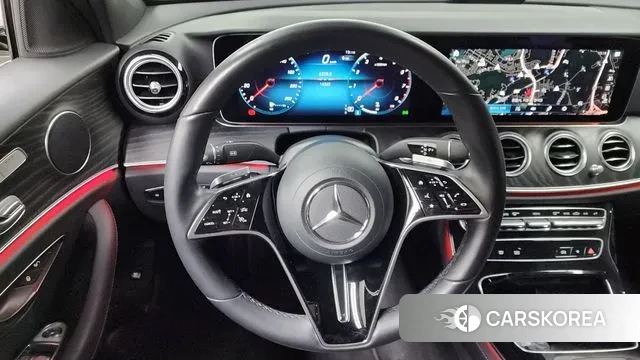 Mercedes-Benz E-Class W213 2022 Белый из Кореи, фото 4