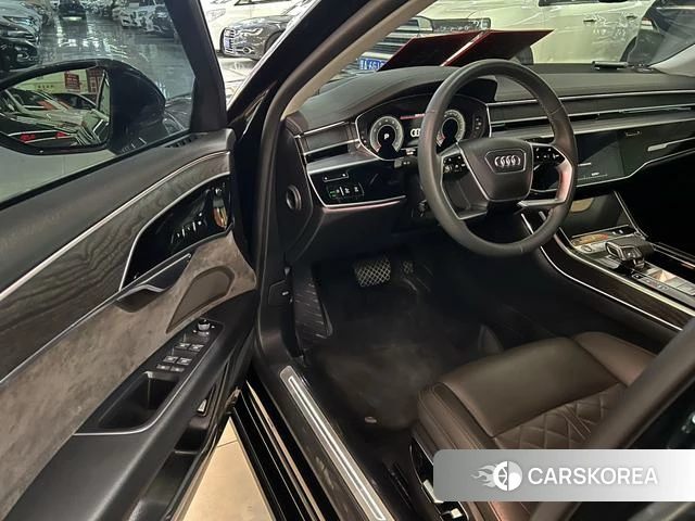 Audi A8 2022 Черный из Китая, фото 4