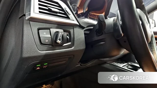 BMW 3 Series (F30) 2018 Белый из Кореи, фото 4