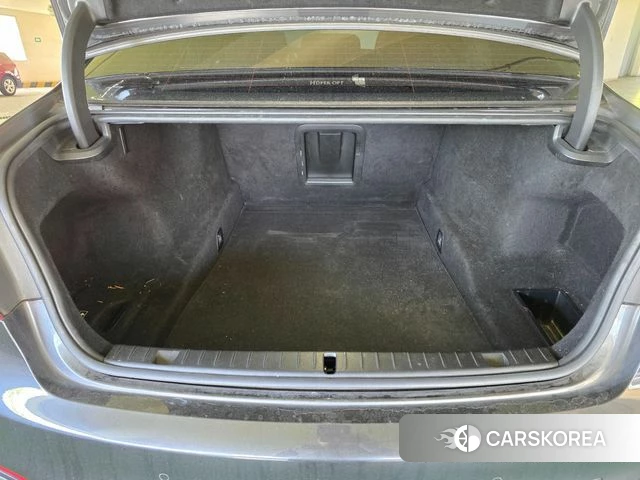 BMW 7 Series (G11) 2018 Серый из Кореи, фото 4