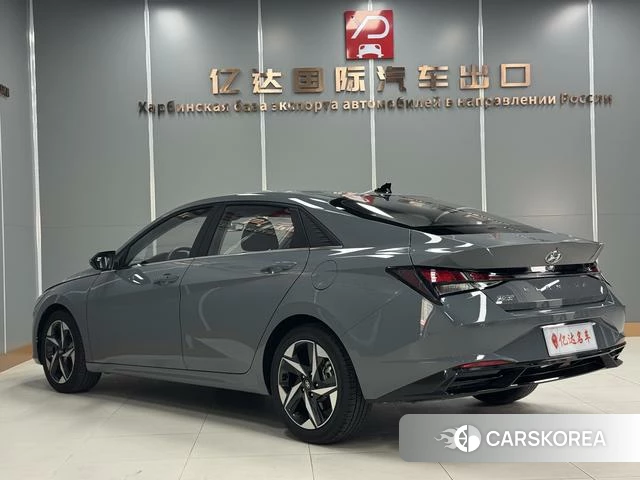 Hyundai Elantra 2023 Темно-серый из Китая, фото 4