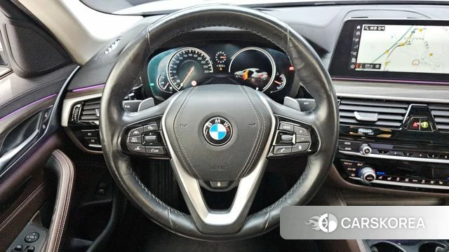 BMW 5 Series (G30) 2018 Белый из Кореи, фото 4