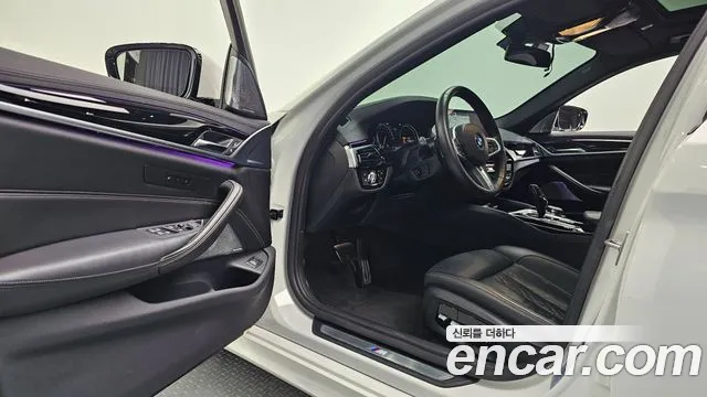 BMW 5 Series (G30) 2018 Белый из Кореи, фото 4