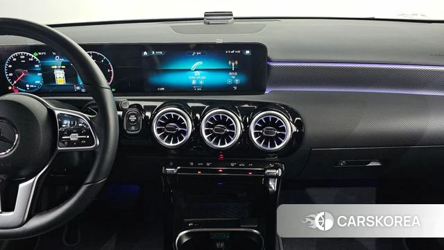 Mercedes-Benz A-Class W177 2021 Белый из Кореи, фото 4
