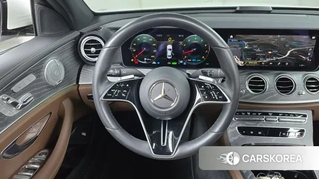 Mercedes-Benz E-Class W213 2023 Белый из Кореи, фото 4