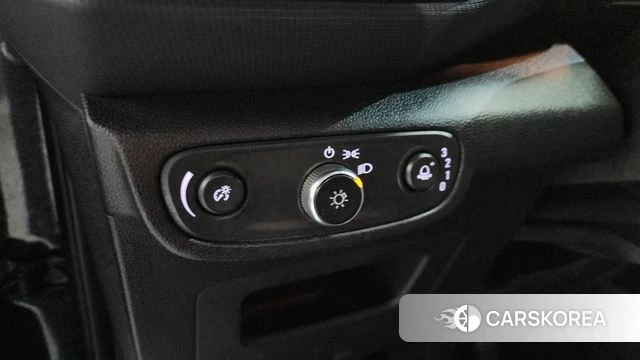 Chevrolet (GM Daewoo) Trailblazer 2020 Черный из Кореи, фото 4