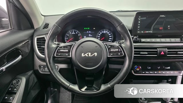 Kia Seltos 2021 Серый из Кореи, фото 4