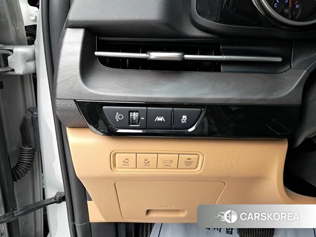 Kia Carnival 4th generation 2021 Серебристо-серый из Кореи, фото 4