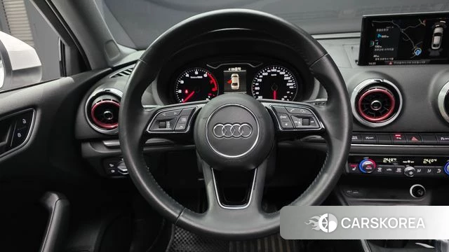 Audi New A3 2018 Белый из Кореи, фото 4