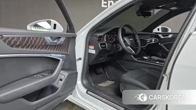 Audi A6 (C8) 2021 Белый из Кореи, фото 4