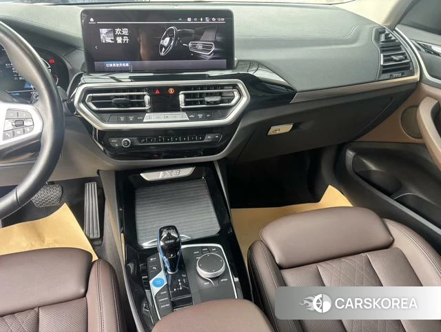 BMW iX3 2021 Белый из Китая, фото 4