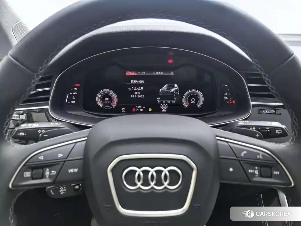 Audi Q7 2026 Черный из Китая, фото 4