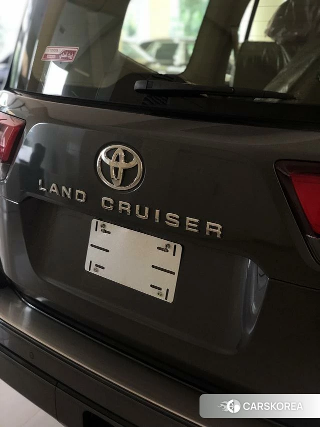 Toyota Land Cruiser 70 Series 2022 Темно-серый из Китая, фото 4