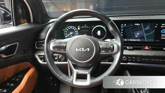 Kia Sportage 5th Generation Hybrid 2023 Белый из Кореи, фото 4