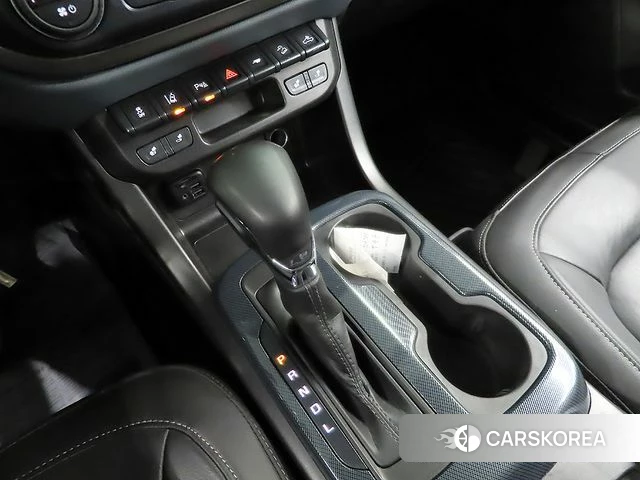 Chevrolet (GM Daewoo) Real New Colorado 2022 Черный из Кореи, фото 4