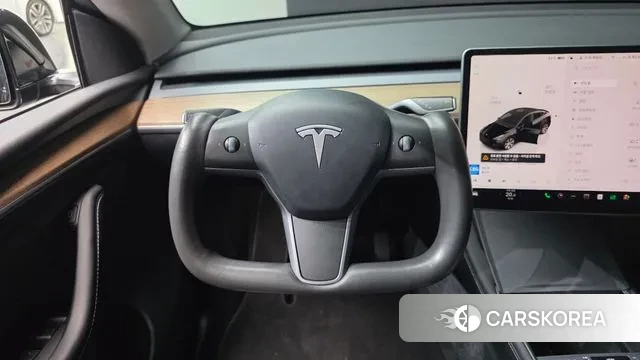 Tesla Model Y 2023 Черный из Кореи, фото 4