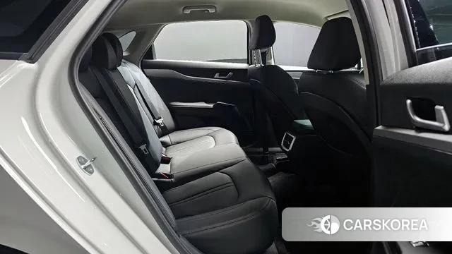 Kia The New K5 3rd generation 2025 Белый из Кореи, фото 4