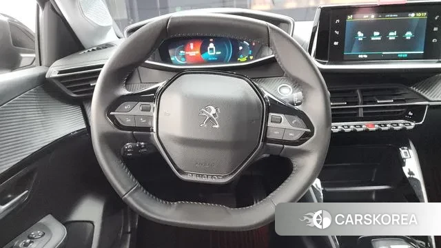 Peugeot e-208 second Generation 2022 Серебристо-серый из Кореи, фото 4