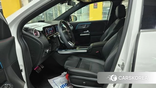 Mercedes-Benz GLA - Class H247 2025 Белый из Кореи, фото 4