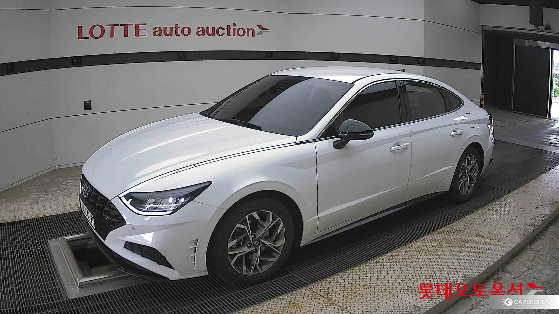 Hyundai Sonata 2022 Creamy White Pearl (optional) из Кореи, фото 4