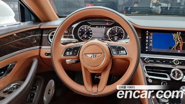 Bentley Flying Spur 3rd Generation 2022 Белый из Кореи, фото 4