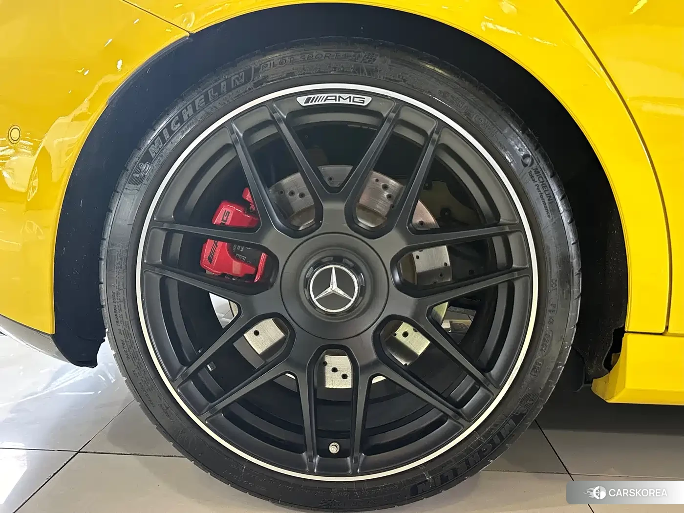 Mercedes-Benz A-class AMG (imported) 2023 Yellow/orange из Китая, фото 4