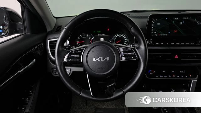 Kia Seltos 2022 Черный из Кореи, фото 4