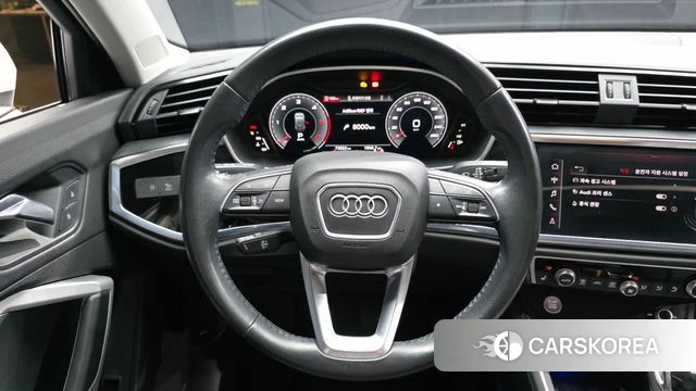 Audi Q3 (F3) 2020 Белый из Кореи, фото 4