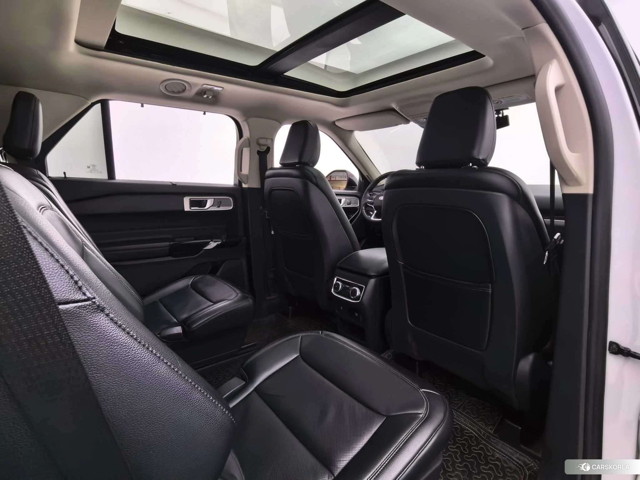 Ford Explorer 2020 Белый из Китая, фото 4